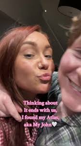 Chelsea Clark (@chelseaclark01)