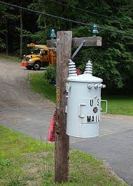 Shocking Mailbox Cool Mailboxes Unique Mailboxes Funny Mailboxes