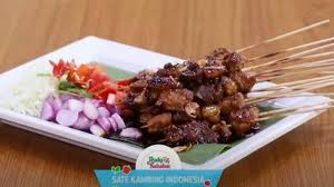Potong daging kambing, lalu tusuk daging kambing ke tusuk sate. Lengkap Cara Membuat Bumbu Sate Kambing Yang Enak Dan Lezat Termasuk Untuk Rendaman Sebelum Dibakar Tribun Kaltim