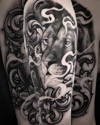 台中刺青叁樓刺青小林on instagram 今日工作大部分都是復原色這次只有補一點背景跟上白色這次最滿意的是獅子的毛髮上次想說用新的方法做復原後顏色很喜歡也有做出跟其他裝飾不一樣的質感好奇的可以 picture tattoos arm band tattoo angel tattoo men