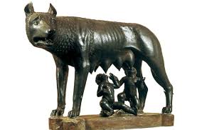 Romolo deve andare avanti e inizia il rito della fondazione di roma, che viene celebrato in parte sulla cima del monte e in parte alla base, dove romolo deve aggiogare un bue ed una vacca bianchi ad un aratro traccia un solo in. Nascita Di Roma Tra Leggenda E Verita Storica Eroica Fenice