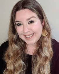 Michele Lenz's Instagram, Twitter & Facebook