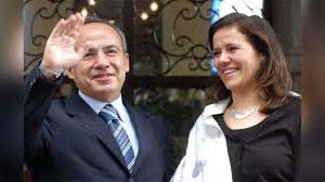 El empresario kamel nacif fue arrestado en líbano, según dio a conocer este viernes la periodista lydia cacho, quien explicó que se encuentra testificando ante las autoridades del país donde se refugió para evadir testificando ante las autoridades libanesas por el arresto de kamel nacif borge. Felipe Calderon Y Su Esposa Se Ponen Carinosos En Twitter Por 27 Anos Juntos Tribuna