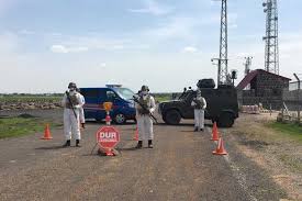 Şanlıurfa`nın siverek ilçesinde bir inşaat firmasında iki grup arasında çıkan kavgada 4 kişi öldü, 2 kişi yaralandı. Sanliurfa Siverek Ilce Haber Son Dakika Siverek Haber Haberleri Sayfa 4 Cinarin Sesi