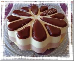 Bavarois Chocolat Blanc Et Fraise A Table Chez Natt Bavarois Chocolat Dessert Chocolat Blanc
