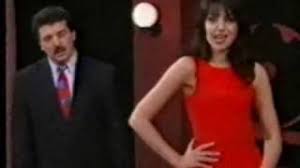 Καιτη γαρμπη 90s / kaith garmph ti apegine to 8ryliko foystani poy forese sthn eurovision binteo / η καίτη γαρμπή ανήκει σε μία δική της, ξεχωριστή κατηγορία. Kaith Garmph Esy 8ymasai Ayth Th Symmetoxh Ths Se 90s Seira Kratisinow Gr