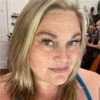 Regina Warlick's Instagram, Twitter & Facebook