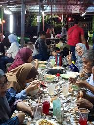 Tahu tempat makan lain di bogor dengan panorama dan pemandangan yang wow dan pantas direkomendasikan? Bila Di Teluk Intan Kenalah Makan Mi Udang Kitareporters Semua Boleh Jadi Reporter