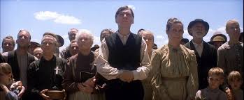 It is structured in three acts, following the it grabs our attention and reveals the nature and behavior of the protagonist. There Will Be Blood Filmgrab