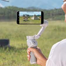 4k, 60fps, 80 mbit/s wir filmen, editieren und produzieren stets in 4k uhd (3.840 mal 2.160 pixel). Dji Officially Announces Osmo Mobile 4 Adding Magnetic Mounts To The Foldable Phone Stabilizer The Verge