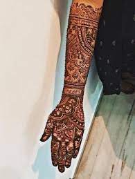 Henna sendiri sebenarnya nama tanaman yang tumbuh di dataran afrika timur dan asia barat daya. Alasan Romantis Di Balik Pengantin Yang Bikin Henna Memes Di Pernikahan