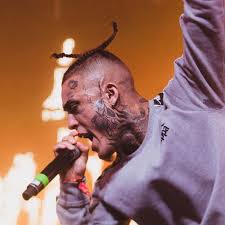 To help visualize his height, we've included a side by side comparison with other celebrities, short and tall! How Tall Is Lil Skies Height In Feet And Centimeters