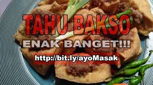 Panaskan wajan di atas kompor lalu tuangkan minyak dan tunggu panas setelah itu ambil telur, mangkuk , garpu dan garam pecah telur diatas mangkuk tambahkan garam sesuai selera tuang telur diatas wajan yang sudah panas tunggu sampai matang lalu balik telurnya siapkan piring ambil. Cara Memasak Telur Dadar Menggunakan Cetakan Teflon Vlog Food Youtube