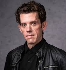 Jesse Buck's Instagram, Twitter & Facebook