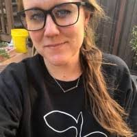 Sarah Dodge's Instagram, Twitter & Facebook