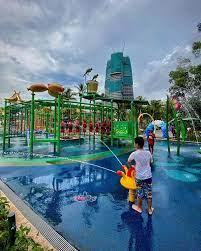 Check out our great offers to theme parks, australian zoos, exciting tours, and many other top attractions around the country. Forest City Water Park In Jb Has A Maze Slides An Obstacle Course For Less Than 5 Entry
