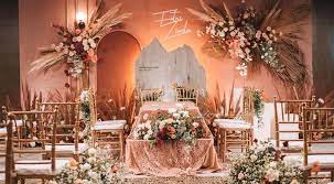 Dengan konsep minimalis sekalipun, anda bisa membuat dekorasi yang menarik dan elegan. Konsep Pernikahan Sederhana Di Rumah Tanpa Ribet Idewedding