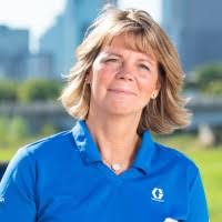 100+ perfiles de «Striggow»