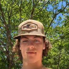 i burned 🦞 , ., ., ., #lake #cove #birchlake #birchcove #skiboat #jetski  #boat #river #sumburnt #sunburned #tan #tanning