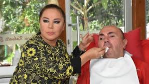 İşte safiye soyman hakkında merak edilenler. Safiye Soyman Cocuklari Kizi Umran Ve Oglu Harun Kimdir Internet Haber