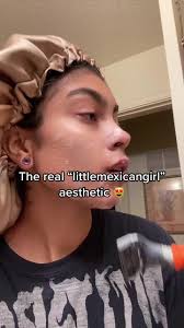 Little mexican girl shaves her bigote 🪒🥺