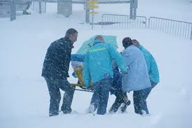 Veldboer l'a commencé après une carrière de chauffeur d'ambulance. The Doctor Helped Dying Pair The Last Time To See Snow Russian News En