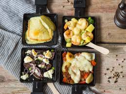Was Gibt S Zu Silvester Raclette Naturlich Damit Du Optimal Vorbereitet Bist Und Nichts Schiefgeht Findest D Raclette Essen Silvester Essen Raclette Zutaten
