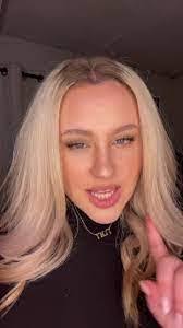 Hannah Switzer's Instagram, Twitter & Facebook