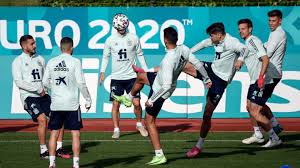 Spain thrash slovakia to qualify for last 16.soon. T2ytuur86tvukm