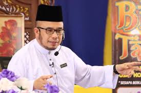 Maza, is a popular independent islamic preacher, writer, lecturer and islamic consultant from malaysia. Jakim Moots Cancelling Friday Prayers After Malaysia Hits 400 Covid 19 Cases Codeblue