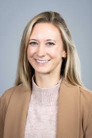 Katie Roll's Instagram, Twitter & Facebook