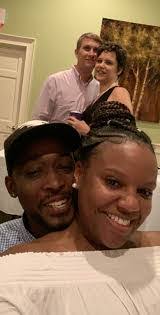 Nina Hendricks's Instagram, Twitter & Facebook