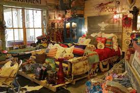 As many of you know, years ago amie and indie lived in the little pink house here on the jg property. Pin On Store Display Ideas