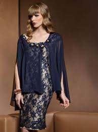 Outfit cerimonia, suggerimenti e spunti per la mamma della sposa e dello sposo scivolando con eleganza tra le quattro stagioni. Outfit Cerimonia X Mamma Sposa Vestiti Mamma Sposa 2020 Abiti Da Cerimonia Mamma Della
