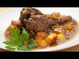 Pata De Cordero Al Horno En Papel De Aluminio Jarretes De Cordero Karlos Arguinano Youtube Cordero En Salsa Cordero Relleno Guisos