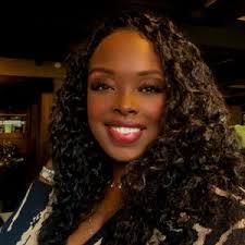 Candra Brown (@thecandrabrown)