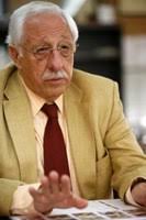 The president of benfica, luís filipe vieira, and businessman josé antónio santos are being searched, reports eco. Rei Dos Frangos Assume Divida De Luis Filipe Vieira Nos Pneus Benfica Jornal Record