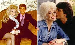 Inside Dolly Parton's intensely private marriage to husband Carl Dean and  the real reason they never had kids | Daily Mail Online