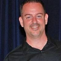 Faye Darling's Instagram, Twitter & Facebook