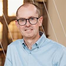 Chris Callow's Instagram, Twitter & Facebook