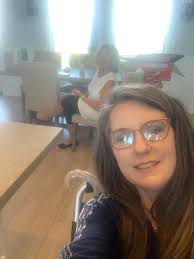 Erisha feeding today with The Humble Hearts Project at 1pm Across from the  BG Towers .. 1149 college street !!