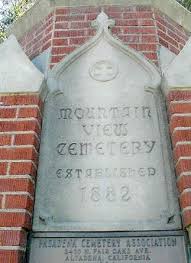 Mountain View Cemetery 2400 N Fair Oaks Ave Altadena Site Of More Tv And Movie Funeral Scenes Than Mountain View Cemetery Pasadena San Gabriel Mountains