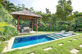 17 Villa Romantis Di Bali Dengan Kolam Renang Pribadi Dibawah Rp 1 Juta Yang Pas Buat Bulan Madu Kolam Renang Liburan Romantis Kolam