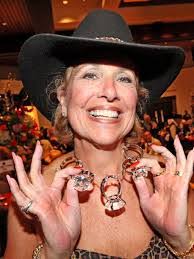 Marianne Lusk's Instagram, Twitter & Facebook