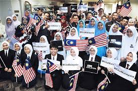 Malaysia hari ini membawa liputan khas sempena sambutan hari kemerdekaan dengan lintas langsung dari 3 lokasi berbeza. Perasmian Sambutan Hari Kebangsaan 2019 Anjuran Pusat Sumber Kkmm Oleh Ybrs Encik Mohamad Haidhir Othman Setiausaha Bahagian Khidmat Pengurusan Di Kompleks Kkmm Putrajaya Pada 21 Ogos 2019