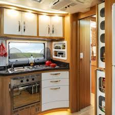 Santo Inacio Motorhomes 8 5 Si Iveco Kombi Safari Reboques Casas