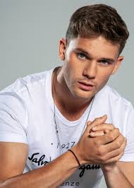 Your ultimate source on tumblr dedicated to the talented jeremy irvine. Jeremy Irvine Exclusive Portraits Hollywood Life