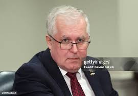 3,400 Lloyd Walker Photos & High Res Pictures