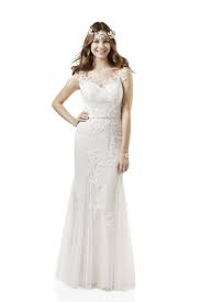 Bohemian brautkleider begeistern durch viele ausgefallene details wie beispielsweise stickereien, tiefe rücken cut outs, transparenz und raffinierte, weibliche dekolletees. Brautkleid Weise Essentials Kollektion 2018 Modell 334250 Brautkleid Braut Brautmode