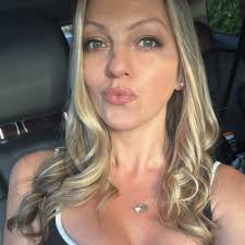 Bartender from Boothbay Harbor, Maine, now in Naples